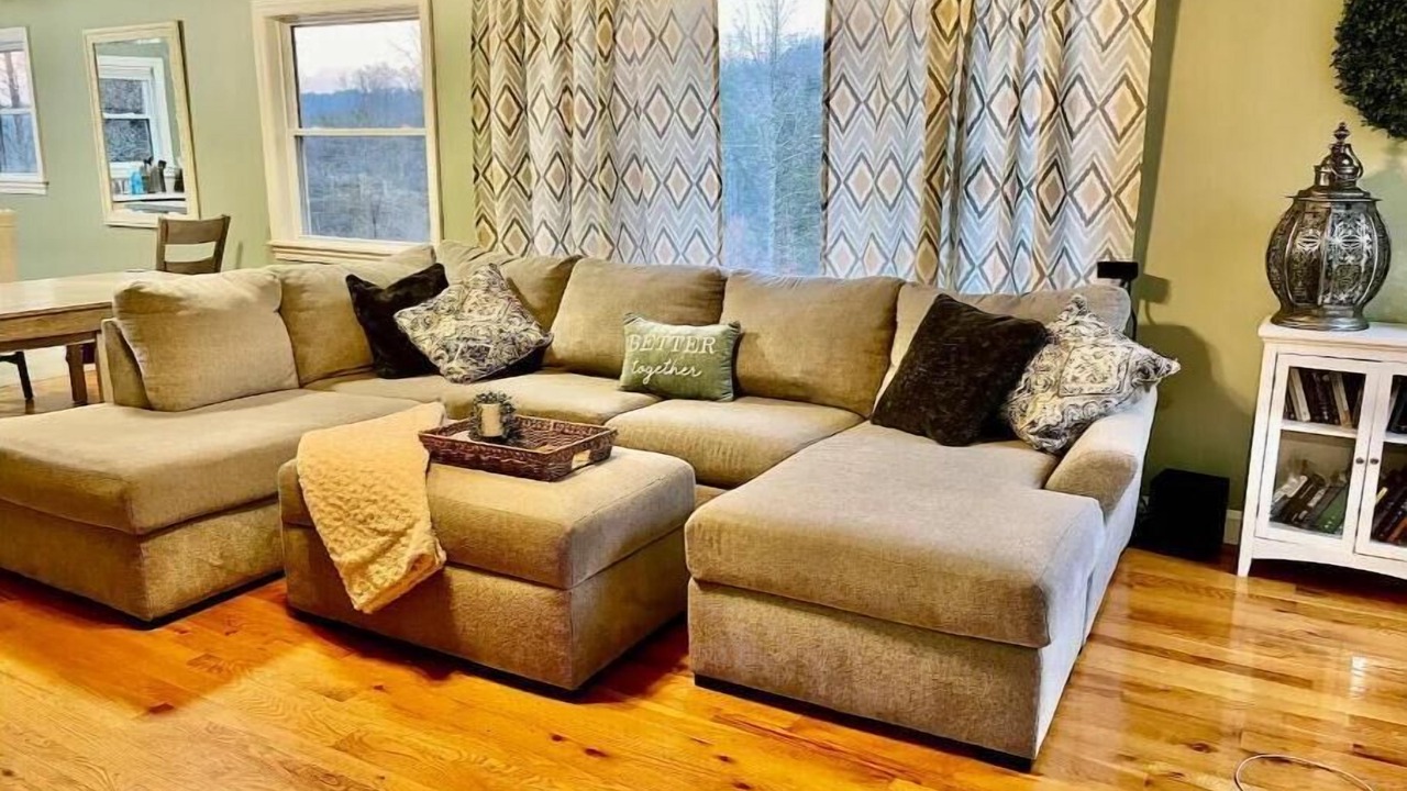 Photo of Livingroom in Mill Spring