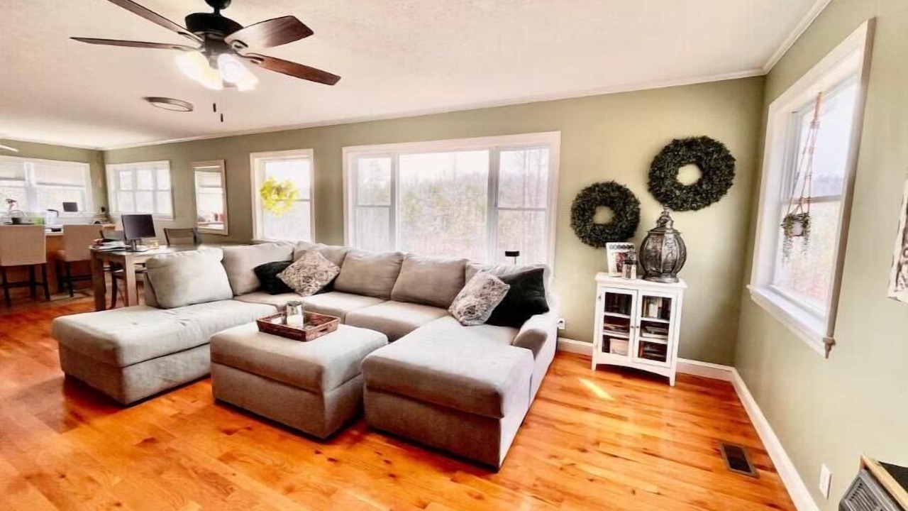 Photo of Livingroom in Mill Spring