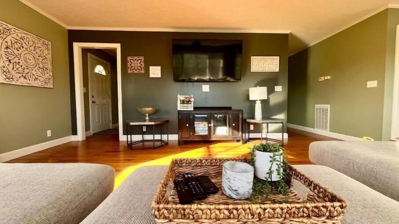 Photo of Livingroom in Mill Spring