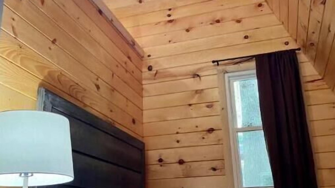 Photo of Bedroom in Campton