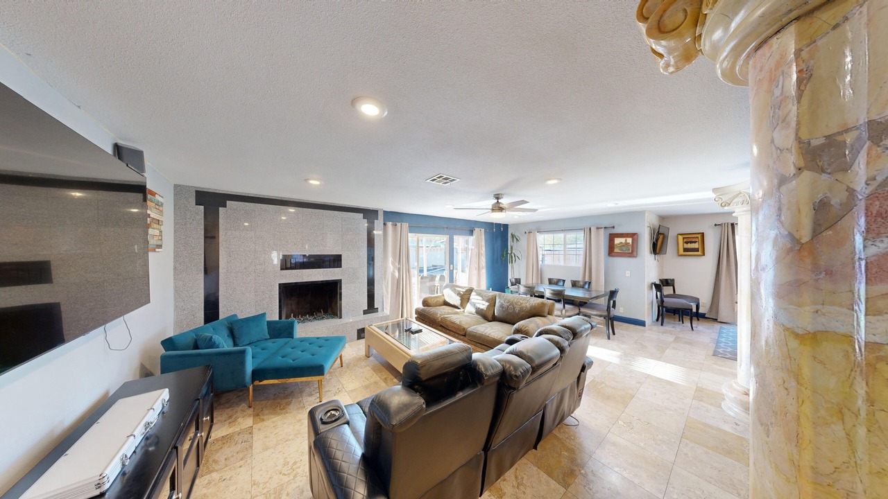 Photo of Livingroom in Glen Heather Estates