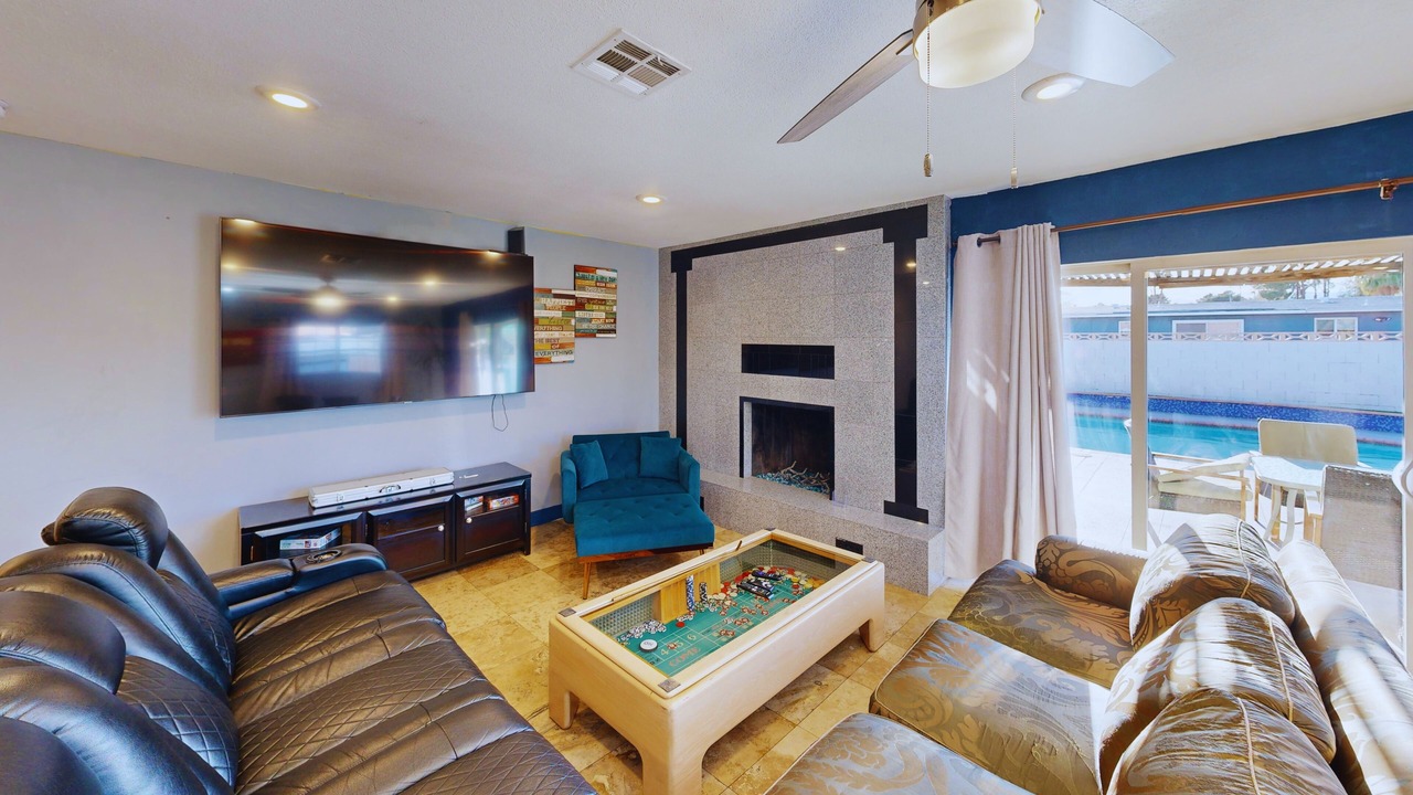 Photo of Livingroom in Glen Heather Estates