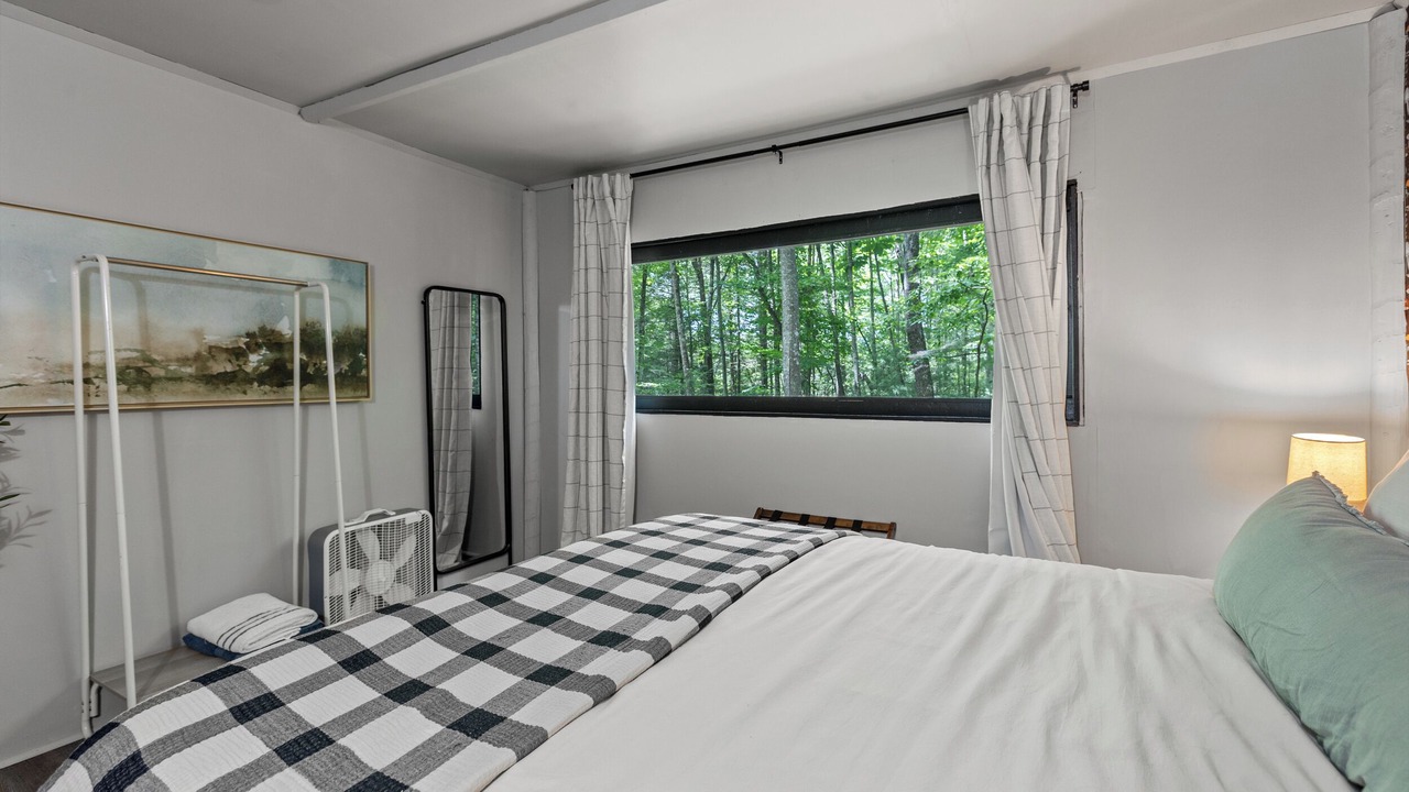 Photo of Bedroom in Rogers