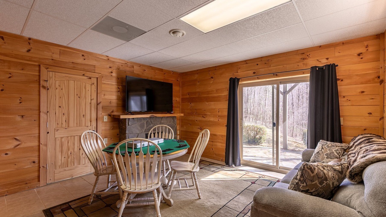 Photo of Livingroom in Fleetwood