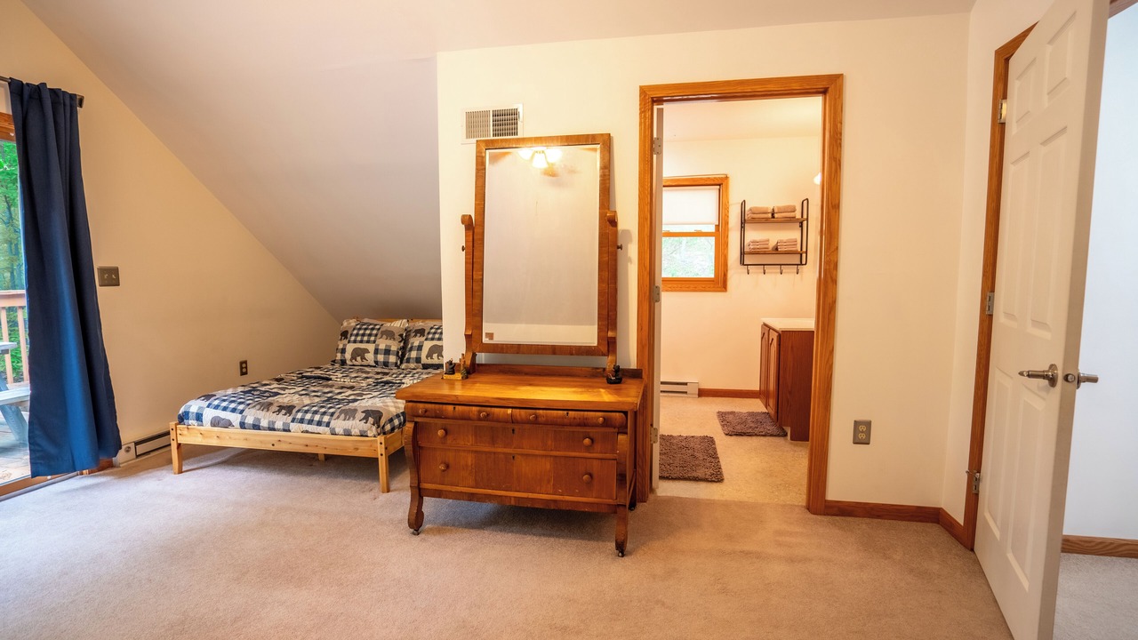 Photo of Bedroom in Berkeley Springs