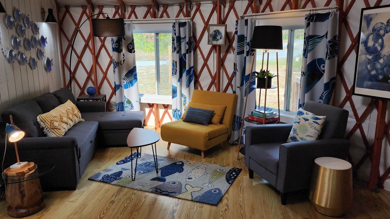 Photo of Livingroom in Mill Spring