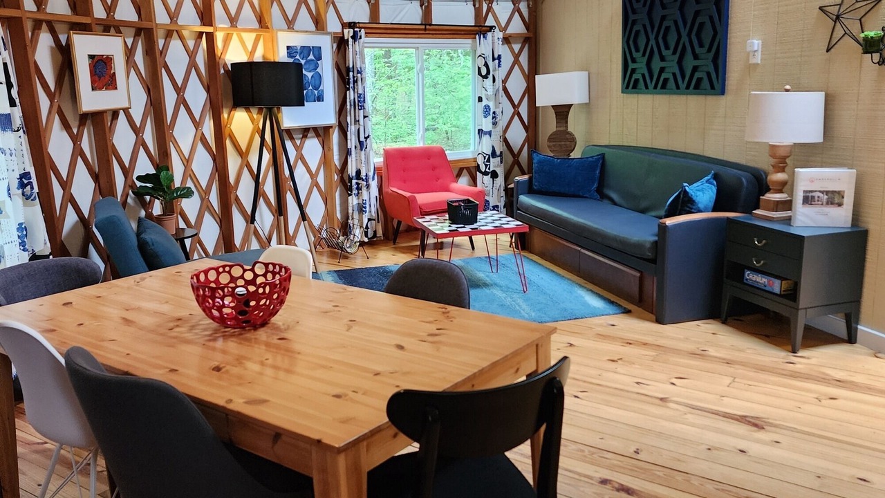Photo of Livingroom in Mill Spring