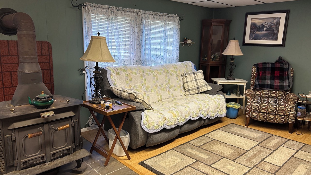 Photo of Livingroom in Frametown