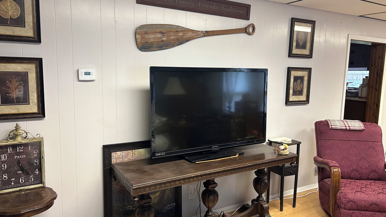 Photo of Livingroom in Frametown
