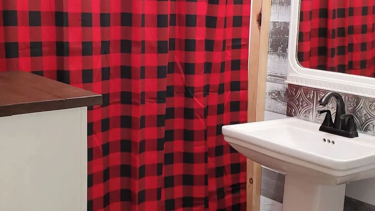 Photo of Bathroom in Smith