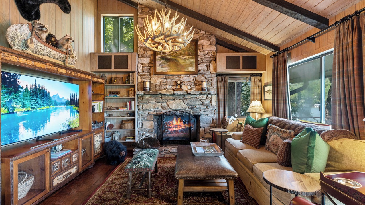 Photo of Livingroom in Lake Lure