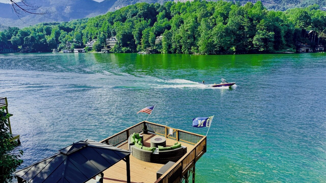 Photo of Outdoor in Lake Lure