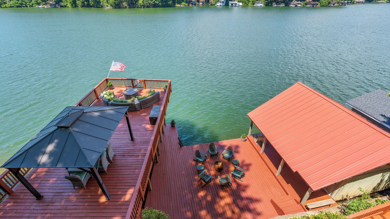 Photo of Patio Balcony in Lake Lure