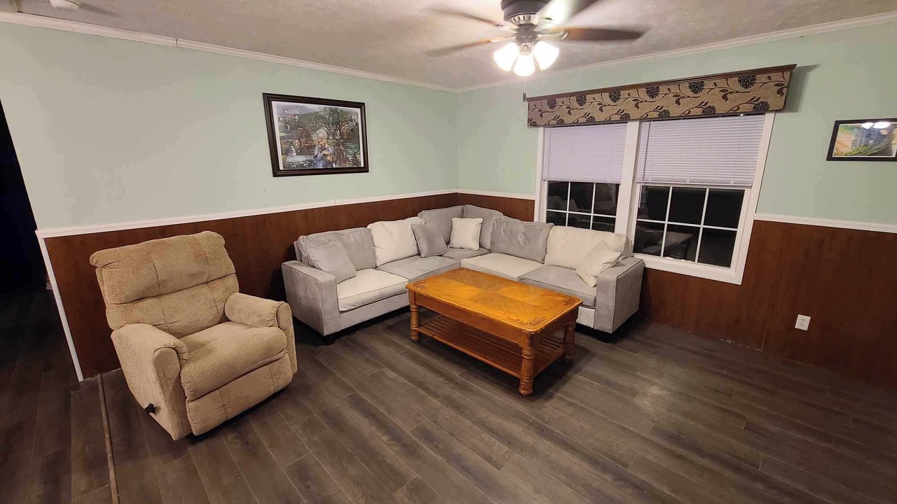 Photo of Livingroom in Yawkey