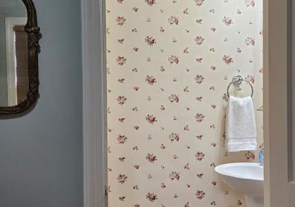 Photo of Bathroom in Morehead