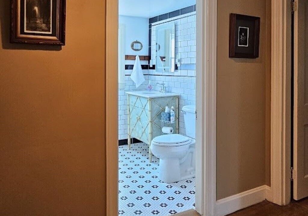 Photo of Bathroom in Morehead