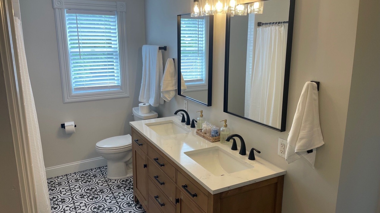 Photo of Bathroom in Williamstown