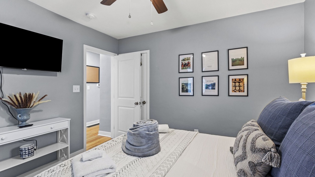 Photo of Bedroom in Northside District