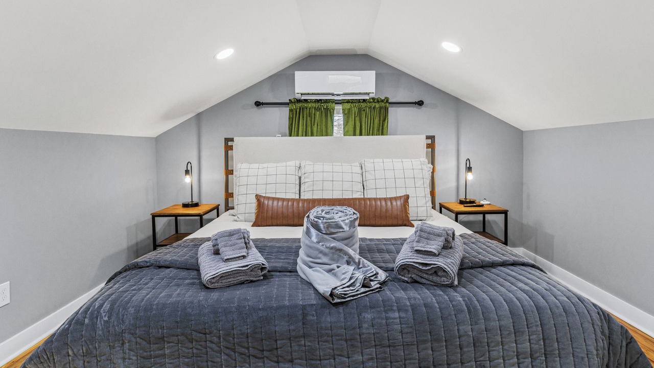 Photo of Bedroom in Northside District