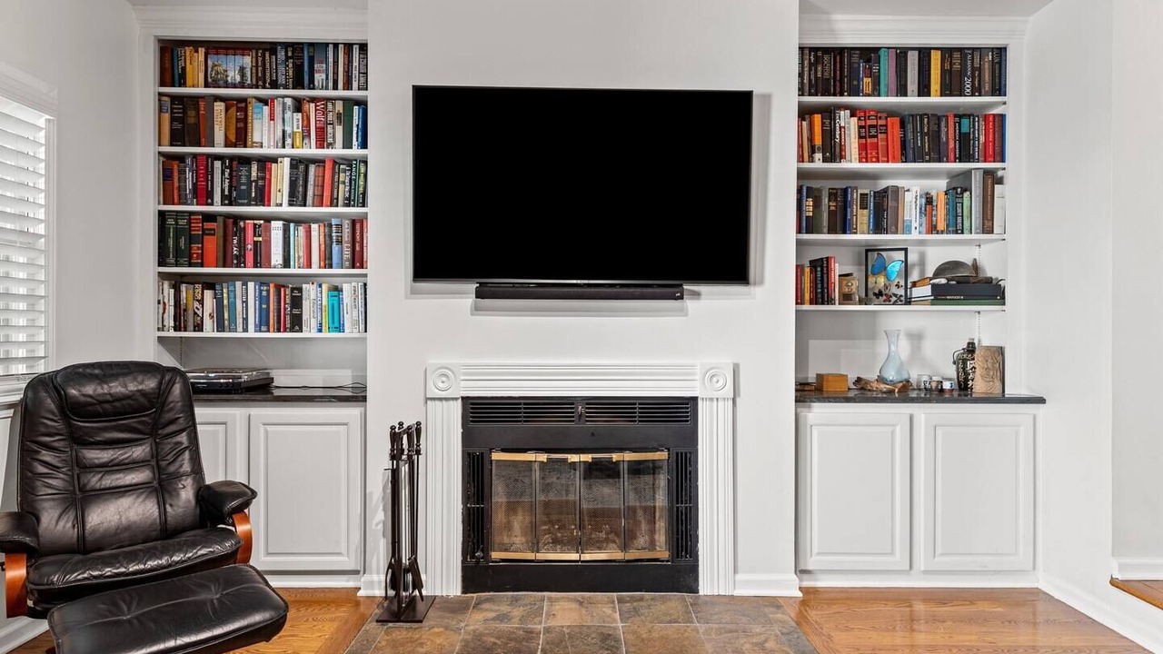 Photo of Livingroom in Historic South Hill