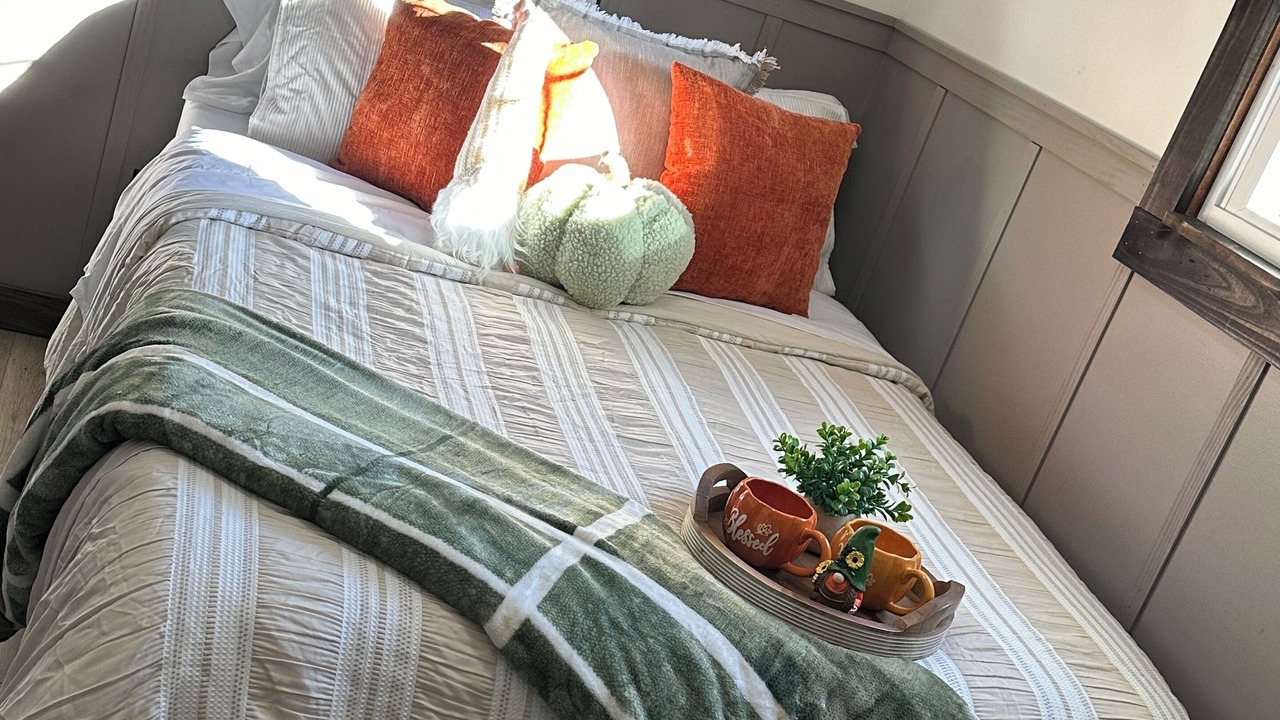 Photo of Bedroom in Laurel Springs