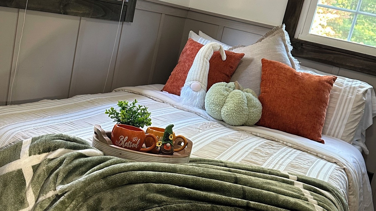 Photo of Bedroom in Laurel Springs