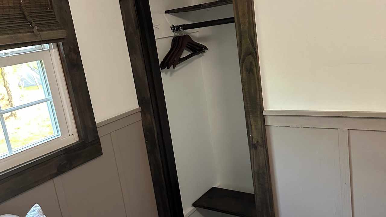 Photo of Bedroom in Laurel Springs