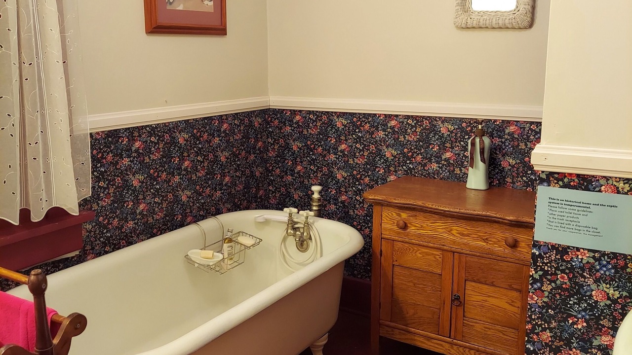 Photo of Bathroom in Moorefield