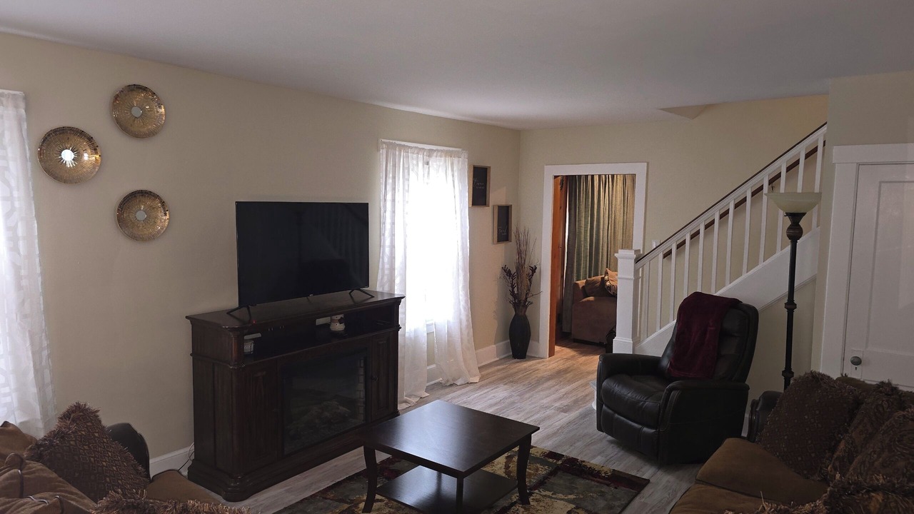 Photo of Livingroom in Charlton Heights