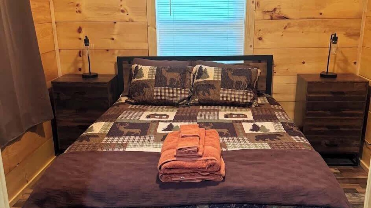 Photo of Bedroom in Campton