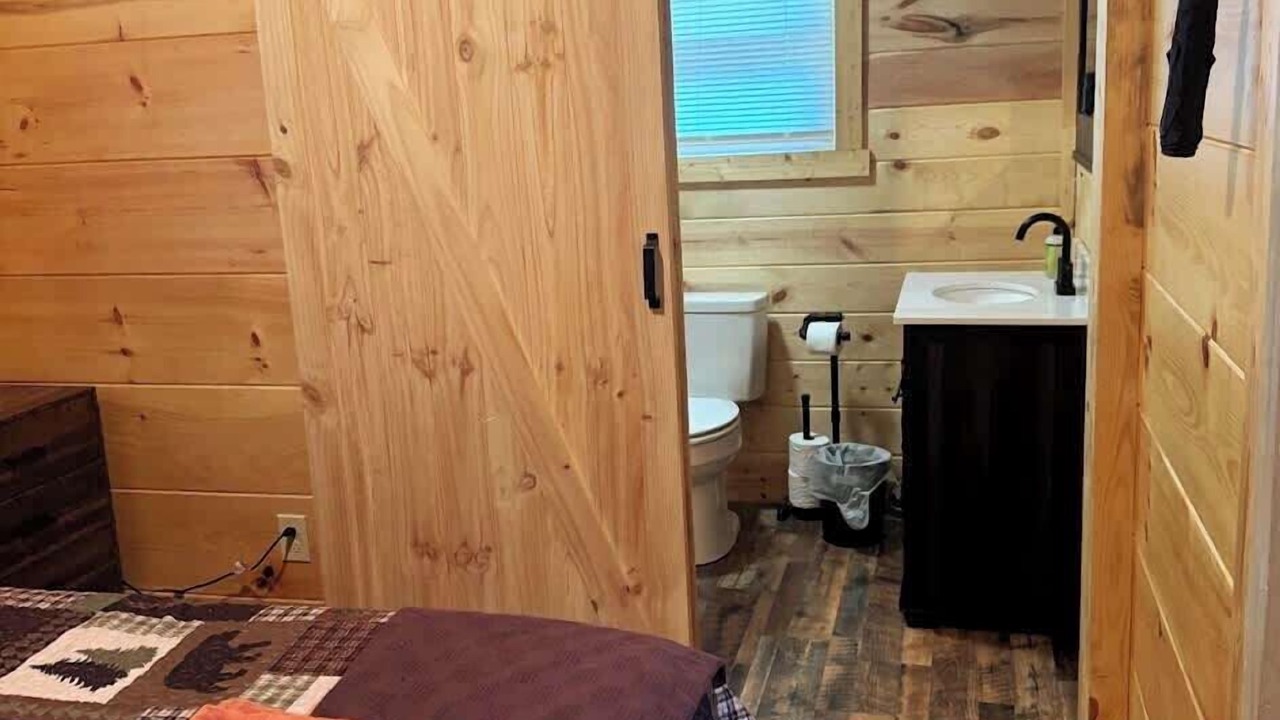 Photo of Bedroom in Campton