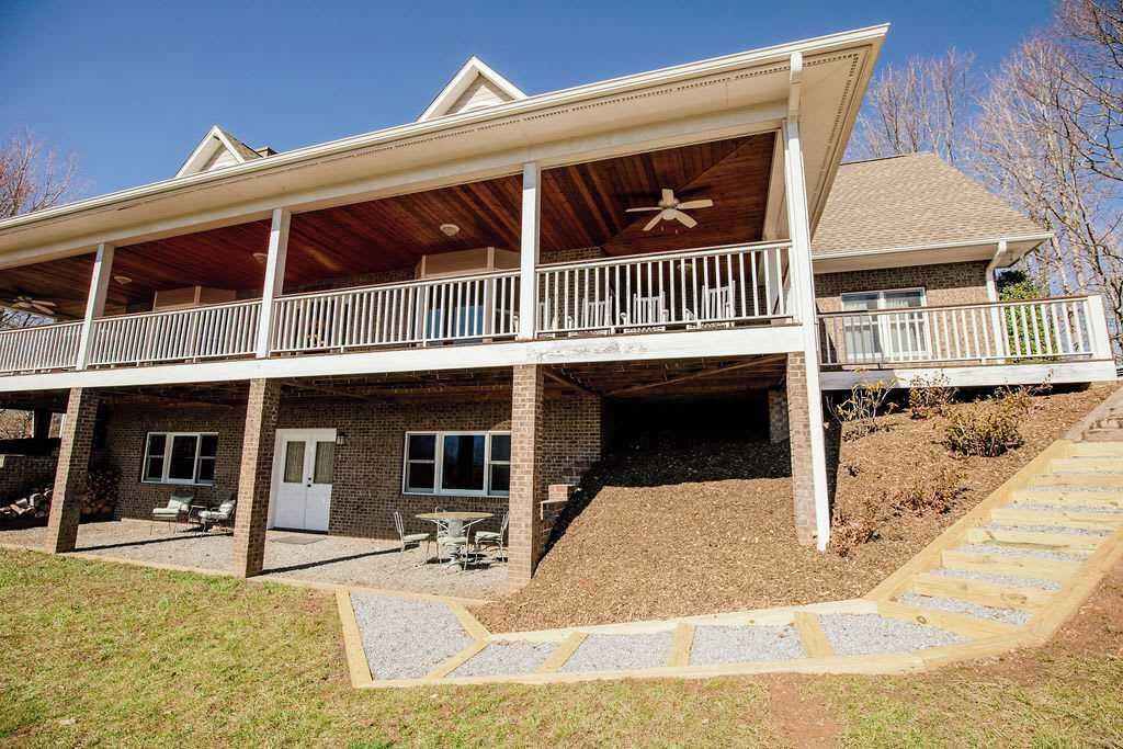 Photo of Outdoor in Black Mountain