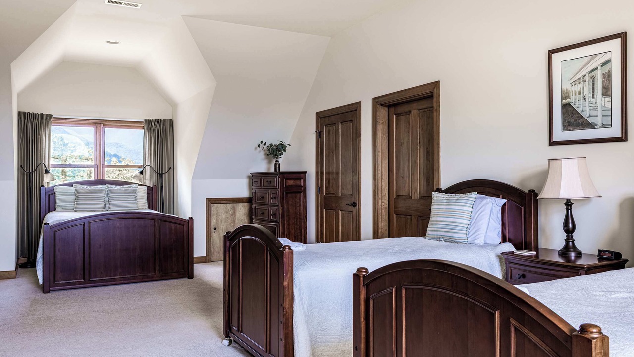 Photo of Bedroom in Black Mountain