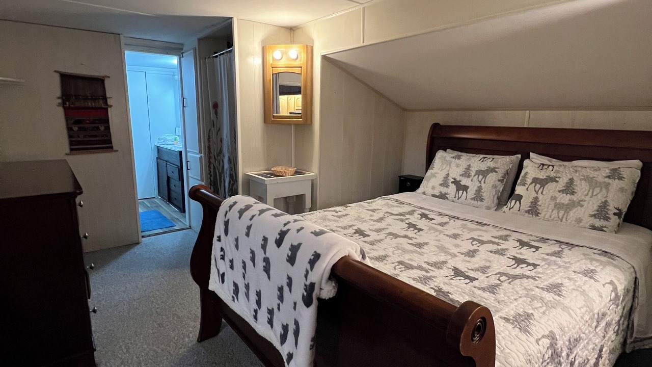 Photo of Bedroom in Newland