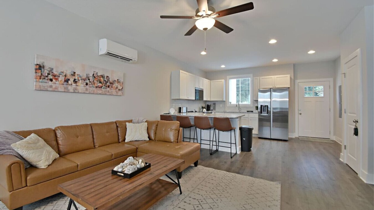Photo of Livingroom in Knoxville
