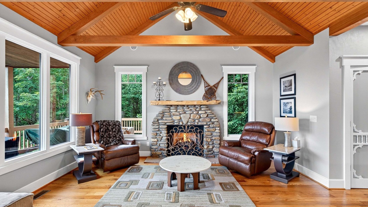 Photo of Bedroom in Laurel Ridge