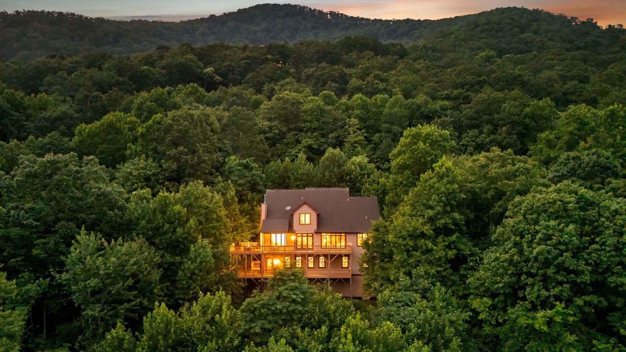 Photo of Others in Laurel Ridge