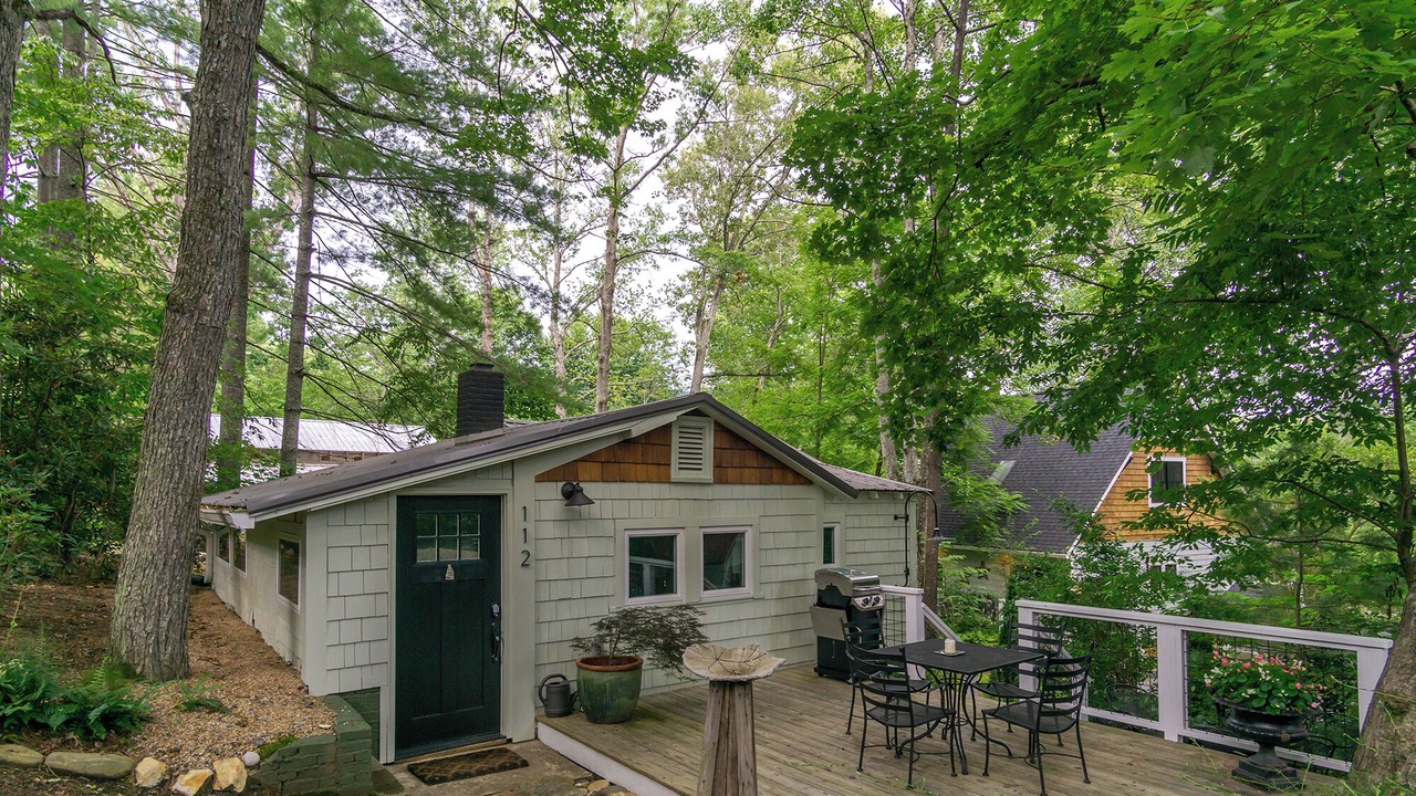 Photo of Outdoor in Black Mountain
