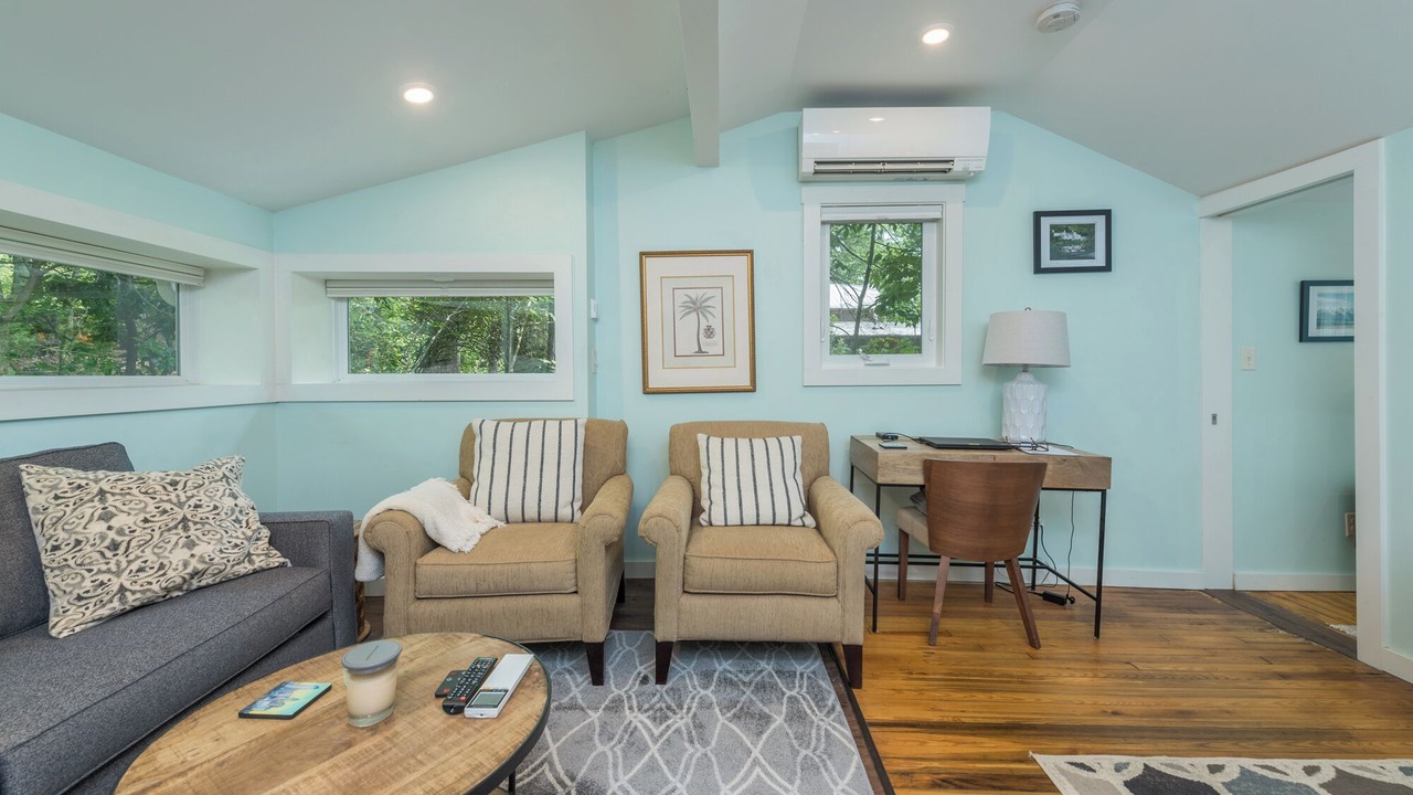 Photo of Livingroom in Black Mountain