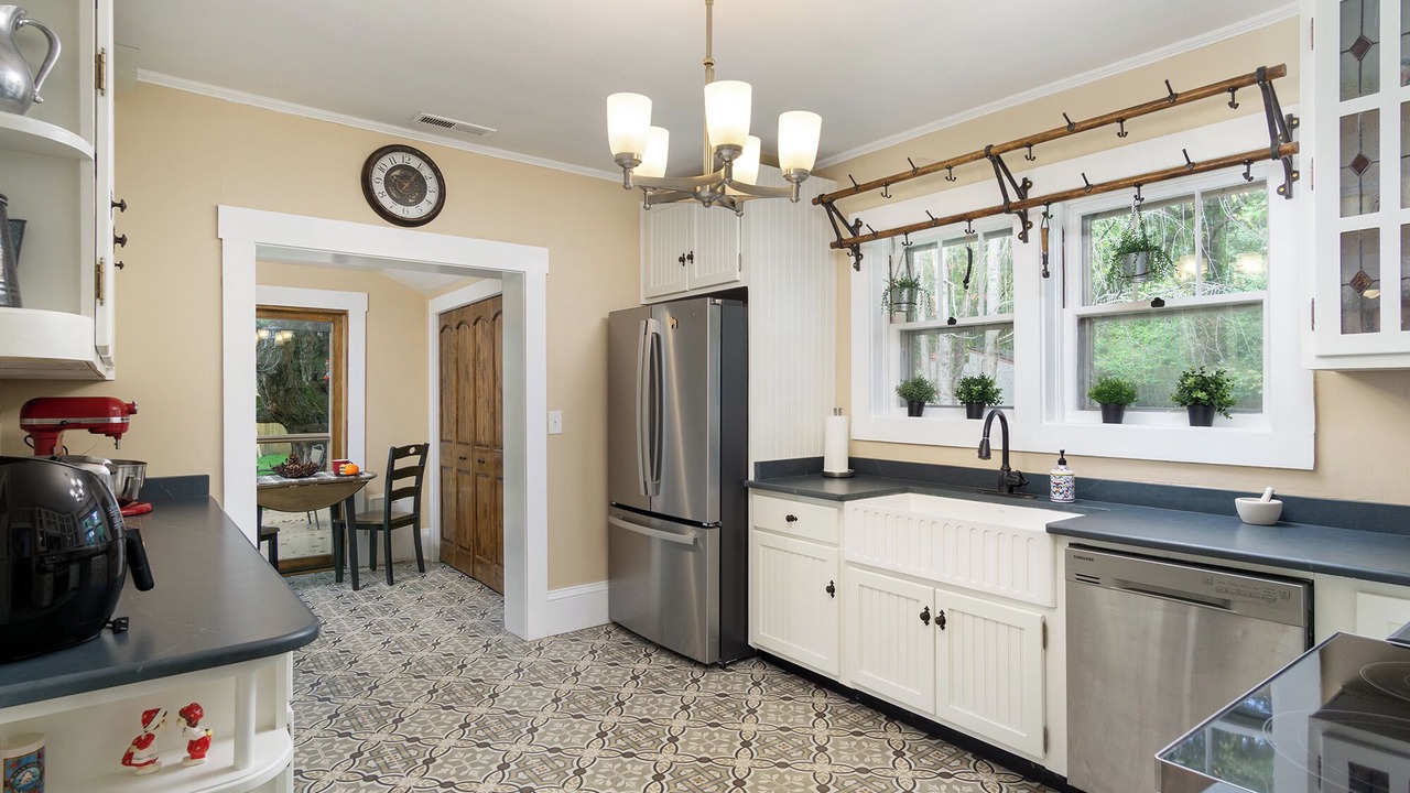 Photo of Kitchen in Black Mountain