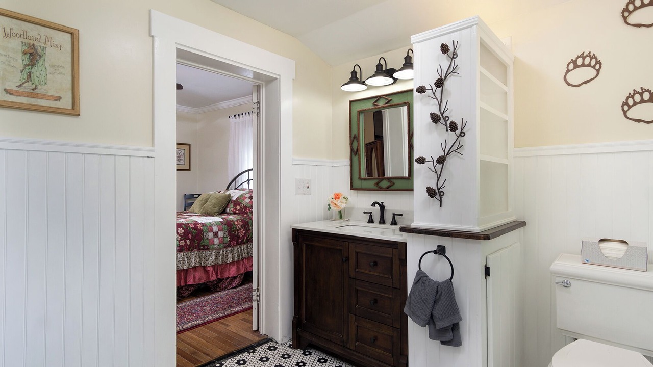 Photo of Bathroom in Black Mountain