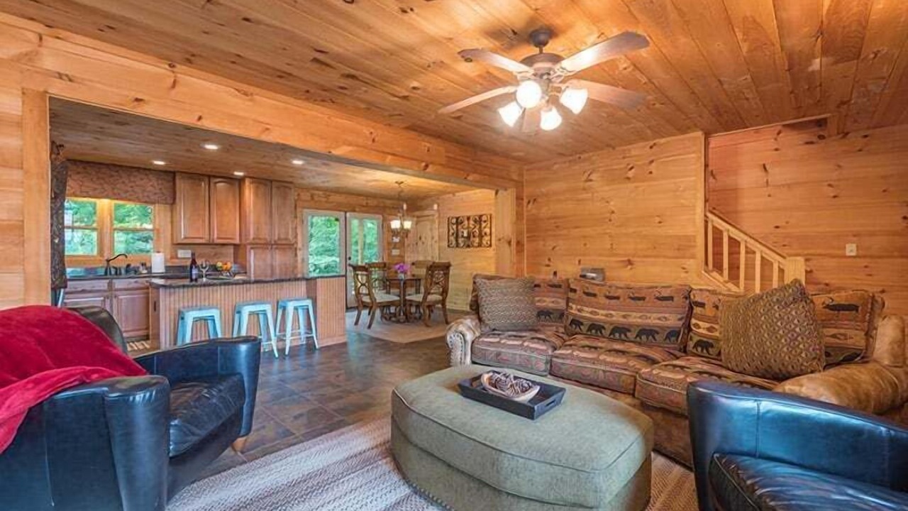 Photo of Livingroom in Fairview