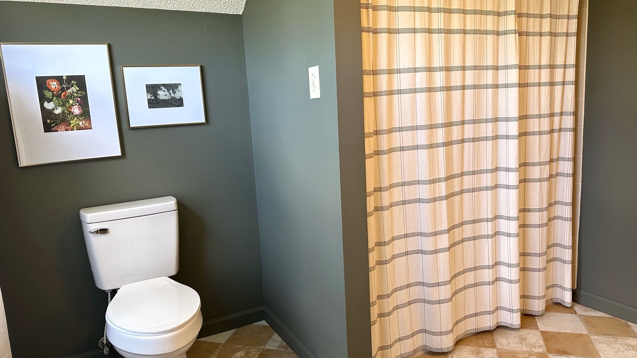 Photo of Bathroom in Jonesborough