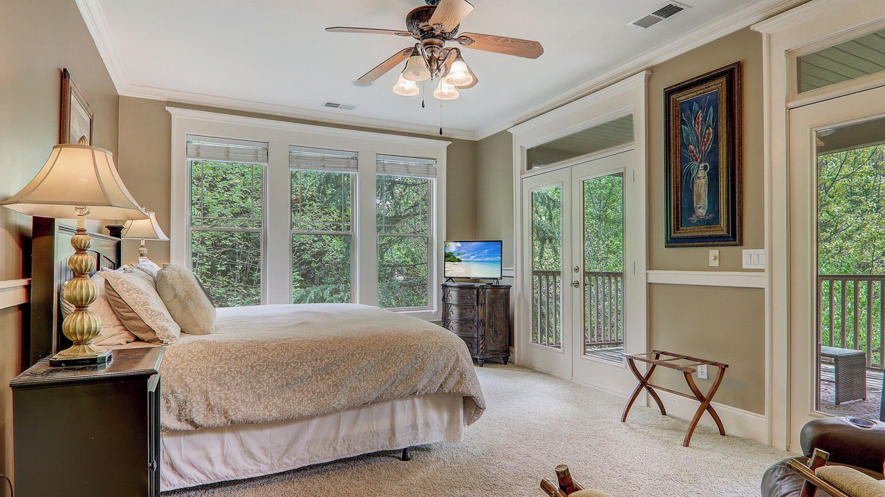 Photo of Bedroom in Lake Lure