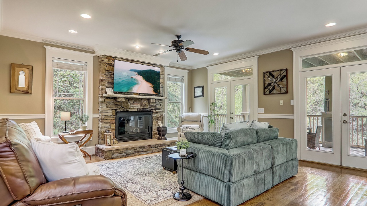 Photo of Livingroom in Lake Lure