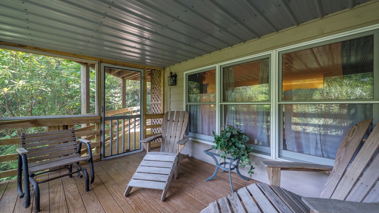 Photo of Patio Balcony in Black Mountain