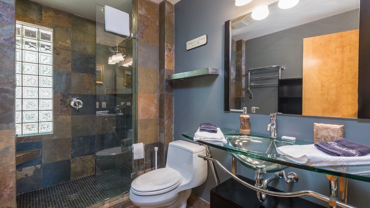 Photo of Bathroom in Black Mountain