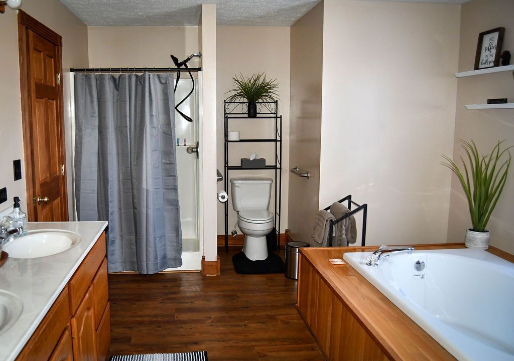 Photo of Bathroom in Moorefield