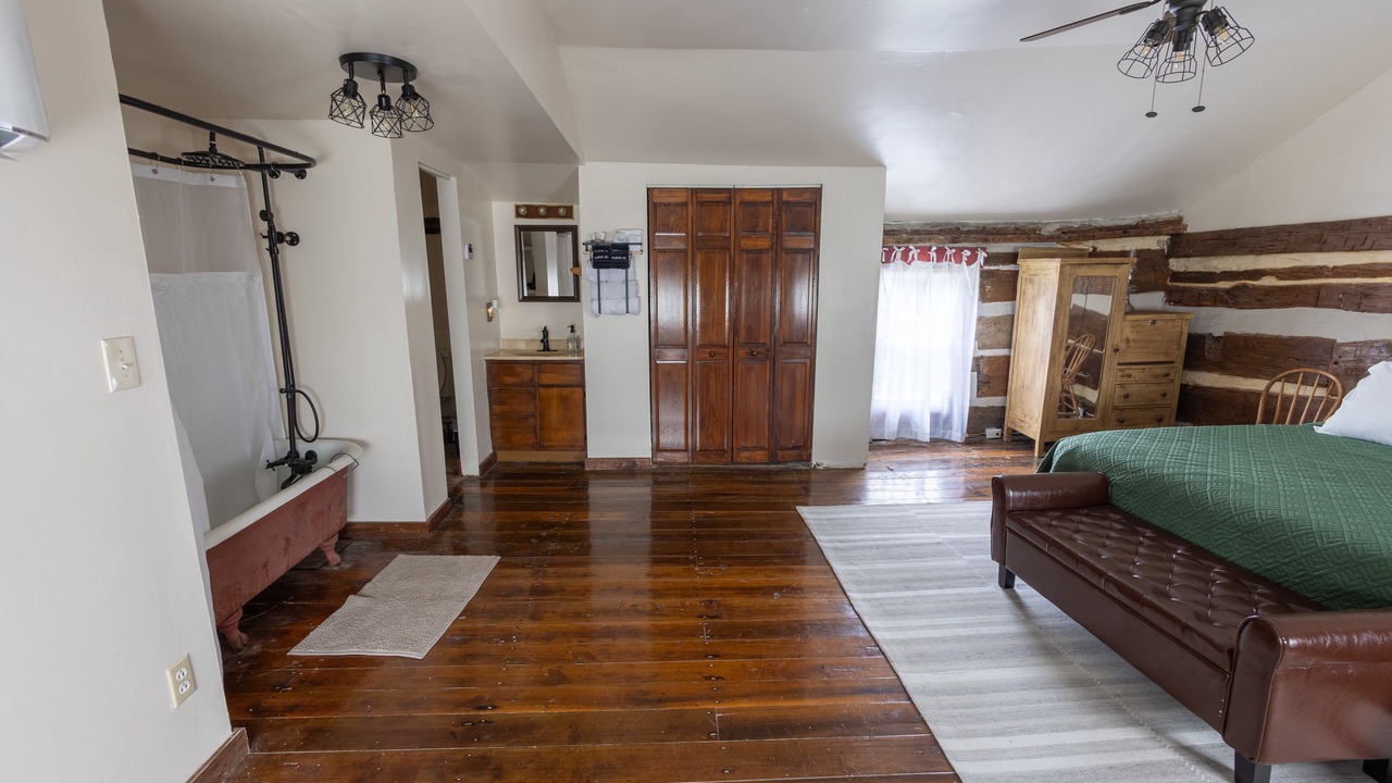 Photo of Bedroom in Lexington