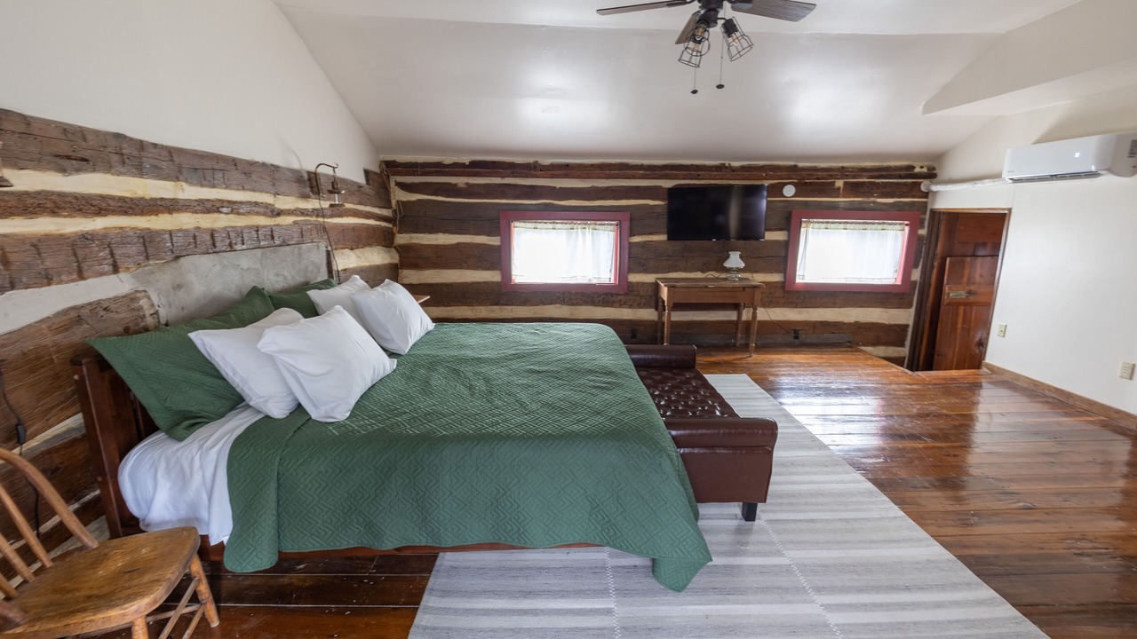 Photo of Bedroom in Lexington